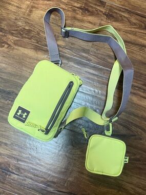 Under Armour Men's Lime Green Crossbody Messenger with Detachable Pouch
